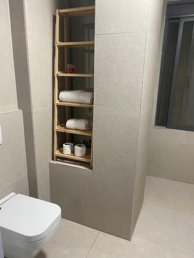 Cheerful 2-Bedroom Apartment In Golem Голем Екстер'єр фото