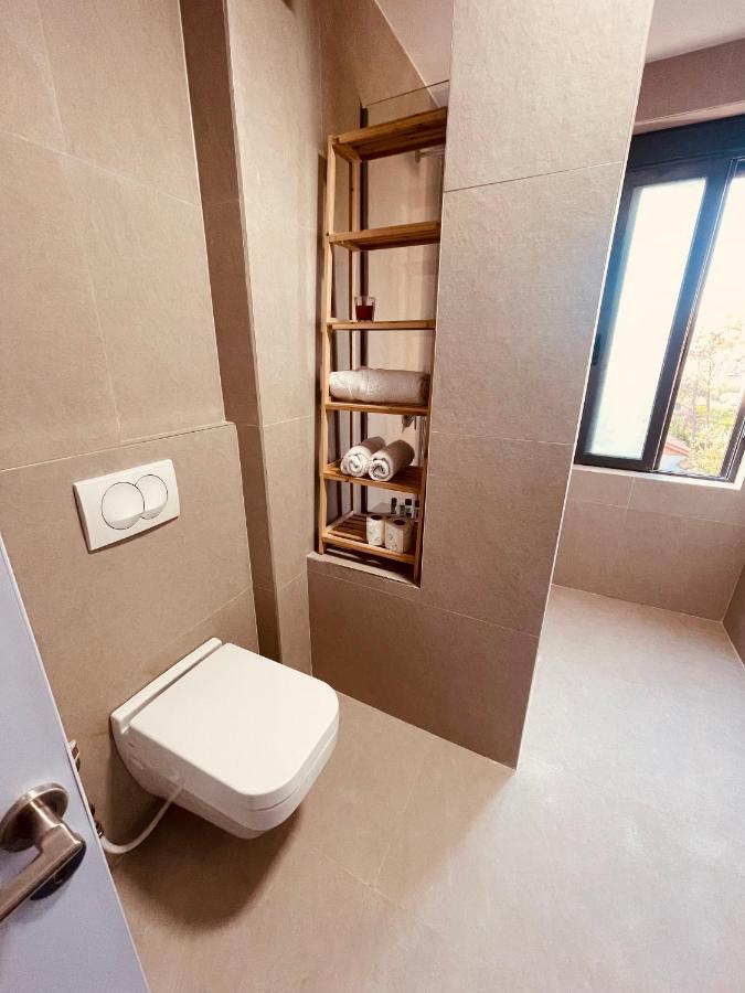 Cheerful 2-Bedroom Apartment In Golem Голем Екстер'єр фото