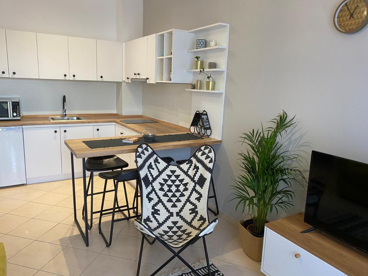 Cheerful 2-Bedroom Apartment In Golem Голем Екстер'єр фото